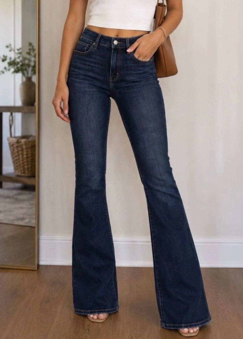 American Eagle high rise artist flare jeans size 4